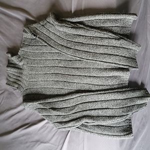 Mens abercrombie turtle neck sweater size large. Fits like medium